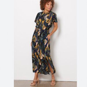 NWT Evereve Alexis Smocked Dress Size Small